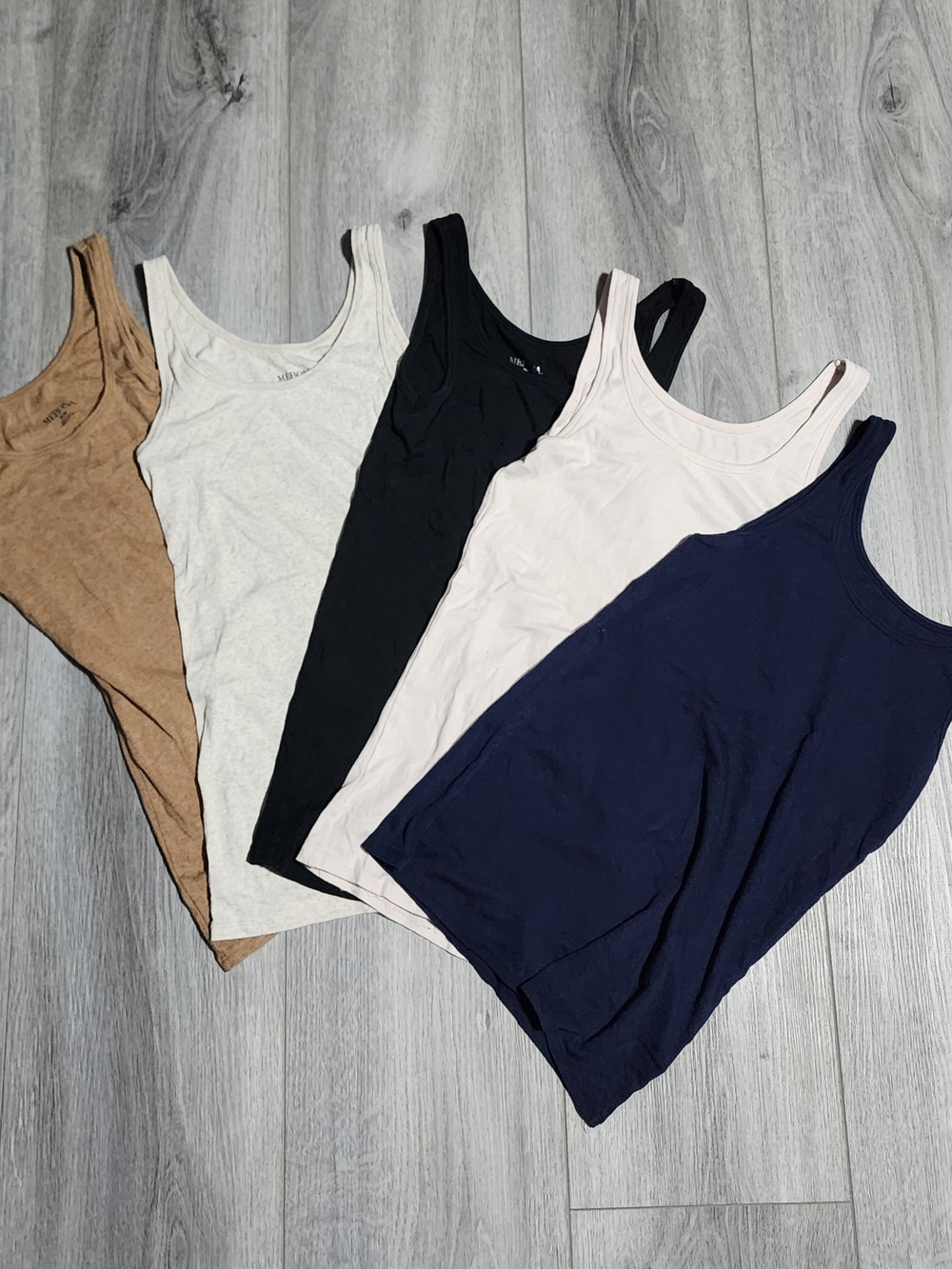 Merona Sleeveless Tank Top Bundle Of 5 Womens Size Medium
